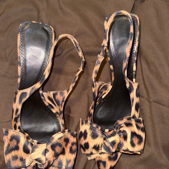 Shoes - Leopard Print Women's Sandals